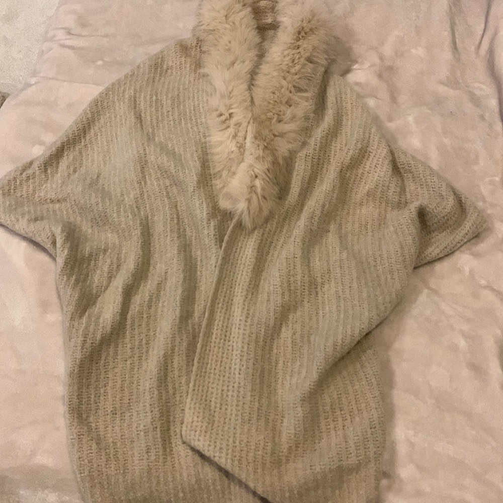 Elie Tahari Fur Vest/Shrug